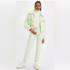 Levi’s women’s wedgie straight corduroy size 25